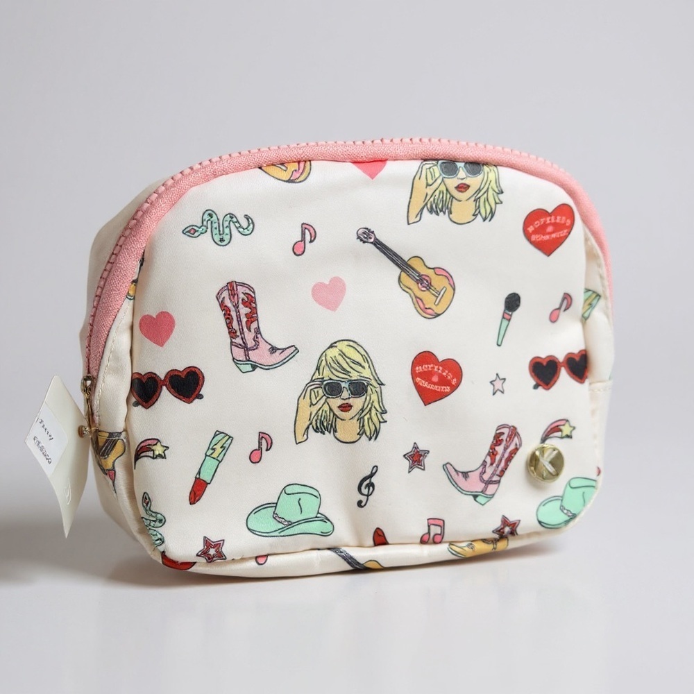 Swiftie Art design belt bag